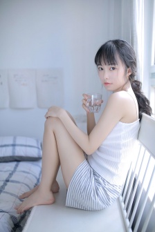 两个人激烈打扑克的视频